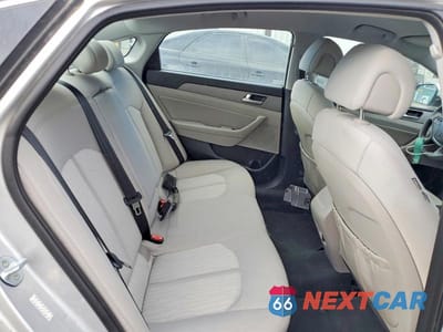 Zdjęcie 10 z 11 samochodu: 2016 HYUNDAI SONATA HYBRID SE VIN:KMHE24L12GA019970 - miniatura