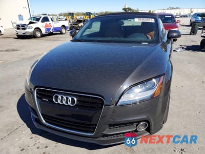 Piąte zdjęcie samochodu w środku: 2015 AUDI TT VIN:TRUSFAFK8F1000889 - miniatura