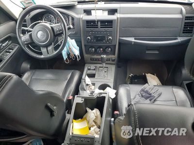 Zdjęcie 8 z 12 samochodu: 2012 JEEP LIBERTY SPORT VIN:1C4PJMAK7CW185393 - miniatura