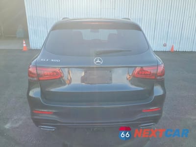 Zdjęcie 6 z 13 samochodu: 2022 MERCEDES-BENZ GLC 300 VIN:W1N0G8DBXNV331015 - miniatura