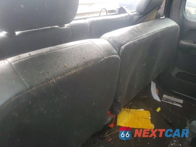 Zdjęcie 10 z 11 samochodu: 2008 CHEVROLET SILVERADO K1500 VIN:2GCEK19J881305764 - miniatura