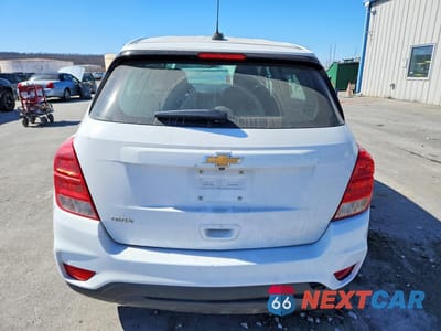 Zdjęcie 6 z 12 samochodu: 2019 CHEVROLET TRAX LS VIN:3GNCJKSB4KL369669 - miniatura