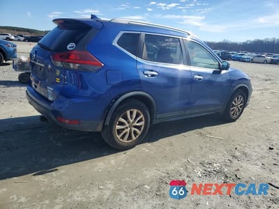 Trzecie zdjęcie samochodu z tyłu: 2019 NISSAN ROGUE S VIN:5N1AT2MTXKC727316 - miniatura