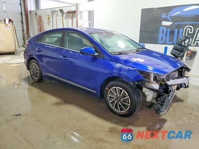 Czwarte zdjęcie samochodu z boku: 2021 HYUNDAI IONIQ SE VIN:KMHC75LJ6MU079100 - miniatura
