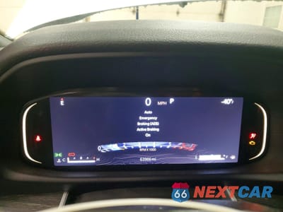 Zdjęcie 9 z 14 samochodu: 2023 JEEP WAGONEER L SERIES II VIN:1C4SJSBP8PS529688 - miniatura