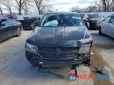 Piąte zdjęcie samochodu w środku: 2020 DODGE JOURNEY SE VIN:3C4PDCAB1LT274903 - miniatura