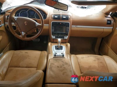 Zdjęcie 8 z 14 samochodu: 2008 PORSCHE CAYENNE GTS VIN:WP1AD29P98LA75129 - miniatura