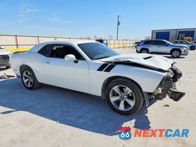 Czwarte zdjęcie samochodu z boku: 2015 DODGE CHALLENGER SXT VIN:2C3CDZAG0FH906059 - miniatura