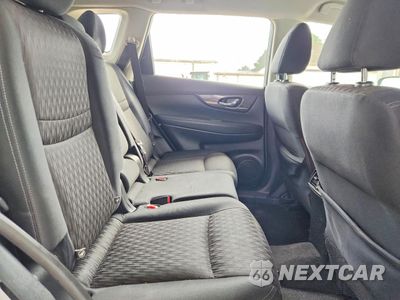 Zdjęcie 11 z 13 samochodu: 2017 NISSAN ROGUE S VIN:JN8AT2MT9HW388760 - miniatura