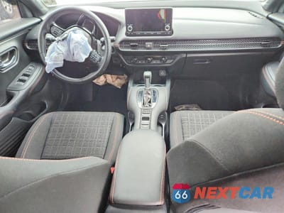 Zdjęcie 8 z 13 samochodu: 2025 HONDA HR-V SPORT VIN:3CZRZ2H51SM785275 - miniatura