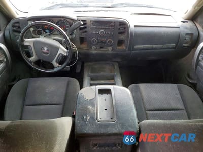 Zdjęcie 8 z 11 samochodu: 2010 GMC SIERRA C1500 SLE VIN:3GTRCVE05AG250660 - miniatura