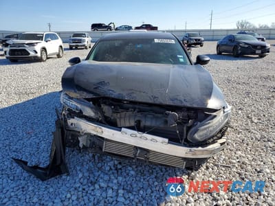 Piąte zdjęcie samochodu w środku: 2018 HONDA ACCORD EX VIN:1HGCV1F43JA210944 - miniatura