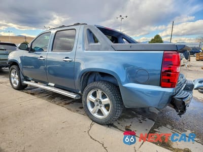 Drugie zdjęcie samochodu z przodu: 2012 CHEVROLET AVALANCHE LT VIN:3GNTKFE70CG308003 - miniatura