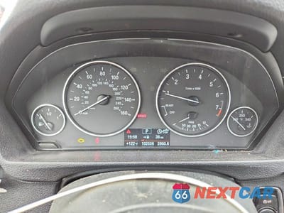 Zdjęcie 9 z 12 samochodu: 2016 BMW 320 XI VIN:WBA8A3C55GK690140 - miniatura