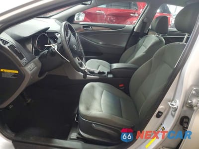 Zdjęcie 7 z 11 samochodu: 2013 HYUNDAI SONATA HYBRID BASE VIN:KMHEC4A48DA093223 - miniatura