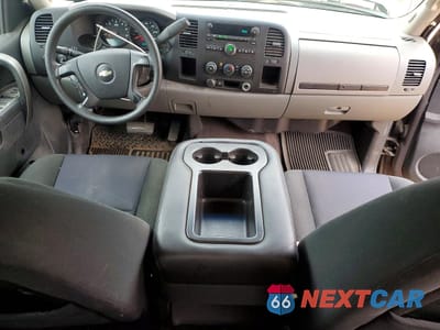 Zdjęcie 8 z 12 samochodu: 2010 CHEVROLET SILVERADO C1500 LS VIN:1GCSCREA4AZ124629 - miniatura