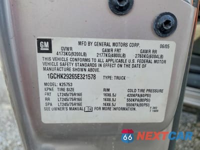 Zdjęcie 12 z 13 samochodu: 2005 CHEVROLET SILVERADO K2500 HEAVY DUTY VIN:1GCHK29265E321578 - miniatura