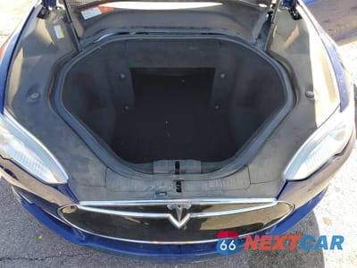 Zdjęcie 11 z 12 samochodu: 2016 TESLA MODEL S VIN:5YJSA1E17GF131726 - miniatura