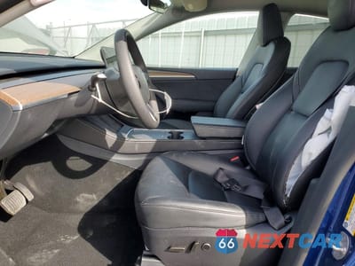 Zdjęcie 7 z 14 samochodu: 2025 TESLA MODEL Y VIN:7SAYGAEE8SF267371 - miniatura