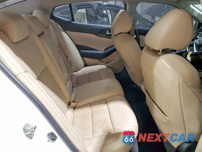 Zdjęcie 10 z 12 samochodu: 2018 NISSAN MAXIMA PLATINUM VIN:1N4AA6AP4JC390848 - miniatura