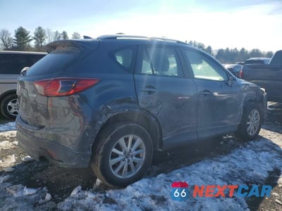 Trzecie zdjęcie samochodu z tyłu: 2016 MAZDA CX-5 SPORT VIN:JM3KE4BY9G0658714 - miniatura