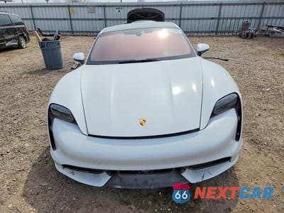 Piąte zdjęcie samochodu w środku: 2020 PORSCHE TAYCAN TURBO VIN:WP0AC2Y12LSA71555 - miniatura