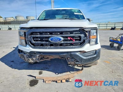 Piąte zdjęcie samochodu w środku: 2023 FORD F150 SUPER CAB VIN:1FTFX1E51PKE90432 - miniatura