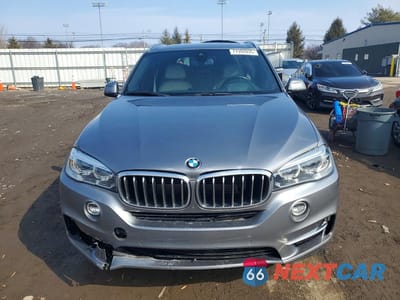 Piąte zdjęcie samochodu w środku: 2018 BMW X5 XDR40E VIN:5UXKT0C52J0V99846 - miniatura