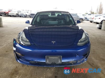 Piąte zdjęcie samochodu w środku: 2018 TESLA MODEL 3 VIN:5YJ3E1EB5JF115985 - miniatura