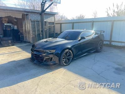 Drugie zdjęcie samochodu z przodu: 2017 CHEVROLET CAMARO SS VIN:1G1FF1R7XH0107592 - miniatura