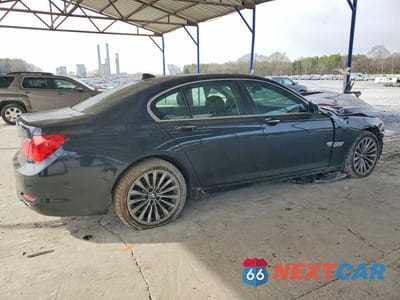 Trzecie zdjęcie samochodu z tyłu: 2012 BMW 740 I VIN:WBAKA4C51CDS99383 - miniatura
