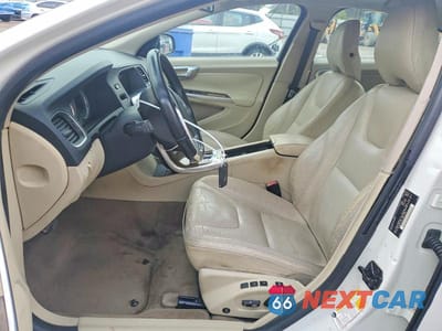 Zdjęcie 7 z 12 samochodu: 2011 VOLVO S60 T6 VIN:YV1902FH5B2009987 - miniatura