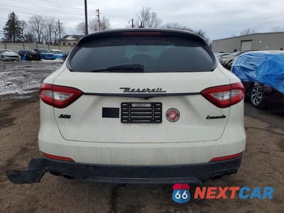 Zdjęcie 6 z 13 samochodu: 2017 MASERATI LEVANTE VIN:ZN661XUA3HX257870 - miniatura
