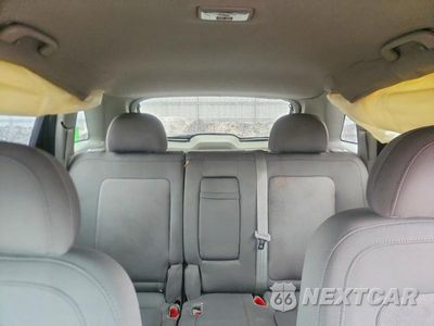 Zdjęcie 10 z 12 samochodu: 2008 SATURN VUE XE VIN:3GSCL33P48S648920 - miniatura