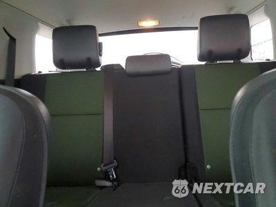 Zdjęcie 10 z 13 samochodu: 2011 TOYOTA FJ CRUISER VIN:JTEBU4BF1BK105445 - miniatura