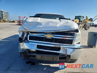 Piąte zdjęcie samochodu w środku: 2013 CHEVROLET SILVERADO UTILITY / SERVICE TRUCK VIN:1GB2CVCGXDZ255525 - miniatura