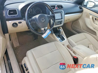 Zdjęcie 8 z 11 samochodu: 2012 VOLKSWAGEN EOS KOMFORT VIN:WVWBW7AH4CV009506 - miniatura