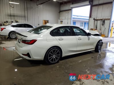 Trzecie zdjęcie samochodu z tyłu: 2019 BMW 330XI VIN:WBA5R7C58KAJ83895 - miniatura