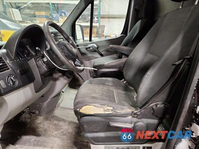 Zdjęcie 7 z 12 samochodu: 2016 MERCEDES-BENZ SPRINTER 2500 VIN:WD3BE7DD3GP226111 - miniatura