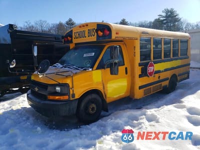 Drugie zdjęcie samochodu z przodu: 2014 CHEVROLET EXPRESS SCHOOL BUS VIN:1GB3G3BG5E1206571 - miniatura