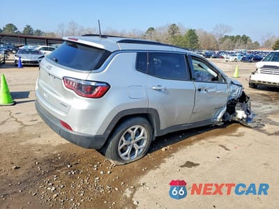 Trzecie zdjęcie samochodu z tyłu: 2024 JEEP COMPASS LATITUDE VIN:3C4NJDBN5RT152066 - miniatura
