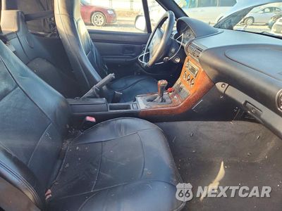 Zdjęcie 8 z 11 samochodu: 1998 BMW Z3 VIN:4USCH7334WLE10907 - miniatura