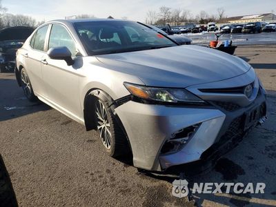 Czwarte zdjęcie samochodu z boku: 2018 TOYOTA CAMRY L VIN:4T1B11HK9JU147389 - miniatura