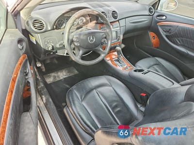 Zdjęcie 8 z 13 samochodu: 2008 MERCEDES-BENZ CLK 350 VIN:WDBTK56F18T094561 - miniatura