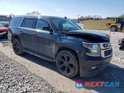 Czwarte zdjęcie samochodu z boku: 2016 CHEVROLET TAHOE K1500 LT VIN:1GNSKBKC8GR386928 - miniatura