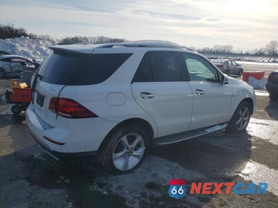 Trzecie zdjęcie samochodu z tyłu: 2018 MERCEDES-BENZ GLE 350 4MATIC VIN:4JGDA5HB2JB151084 - miniatura