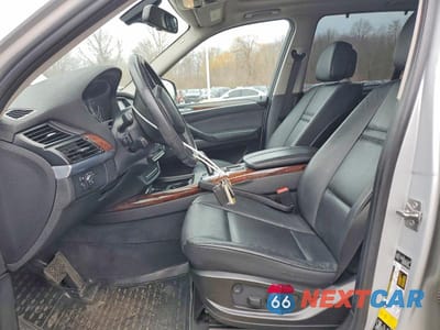 Zdjęcie 7 z 12 samochodu: 2012 BMW X5 XDRIVE35I VIN:5UXZV4C56CL765058 - miniatura