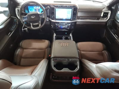 Zdjęcie 8 z 12 samochodu: 2024 FORD F250 SUPER DUTY VIN:1FT8W2BT1REE44685 - miniatura