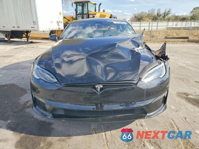 Piąte zdjęcie samochodu w środku: 2023 TESLA MODEL S VIN:5YJSA1E62PF524562 - miniatura