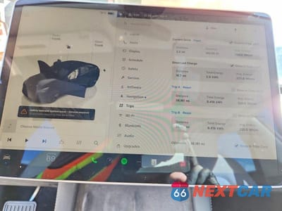 Zdjęcie 9 z 12 samochodu: 2023 TESLA MODEL 3 VIN:5YJ3E1EAXPF382569 - miniatura
